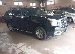 2017 GMC YUKON XL SLT photo