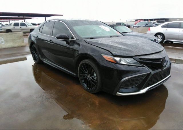 2021 TOYOTA CAMRY (VIN: 4T1K61AK2MU599801)