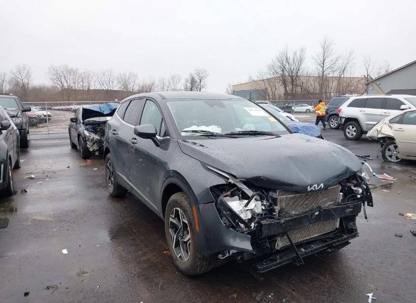 2023 KIA SPORTAGE LX photo