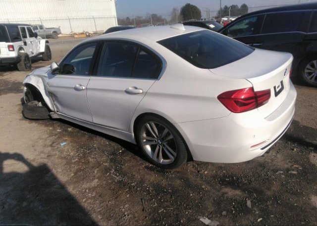 2018 BMW 3 SERIES VIN: WBA8B9G58JNU99201