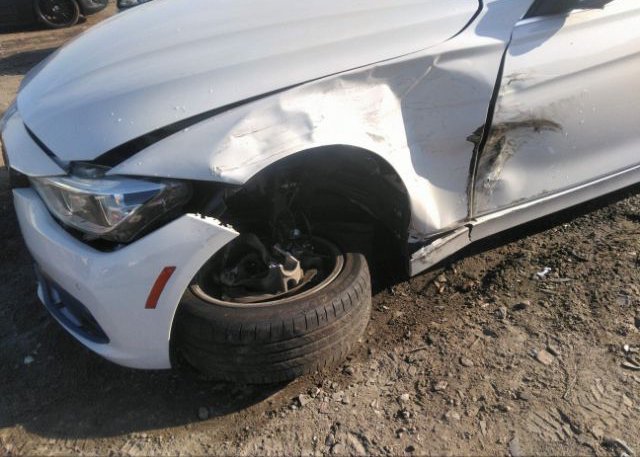 2018 BMW 3 SERIES VIN: WBA8B9G58JNU99201