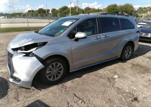 2021 TOYOTA SIENNA(VIN: 5TDBSKFC5MS010042
