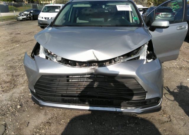 2021 TOYOTA SIENNA(VIN: 5TDBSKFC5MS010042