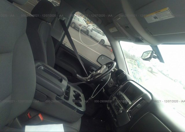 пригнать из сша 2017 CHEVROLET SILVERADO 1500 1GCRCREC7HZ182227