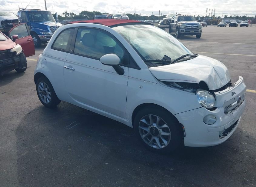 2017 FIAT 500C POP photo