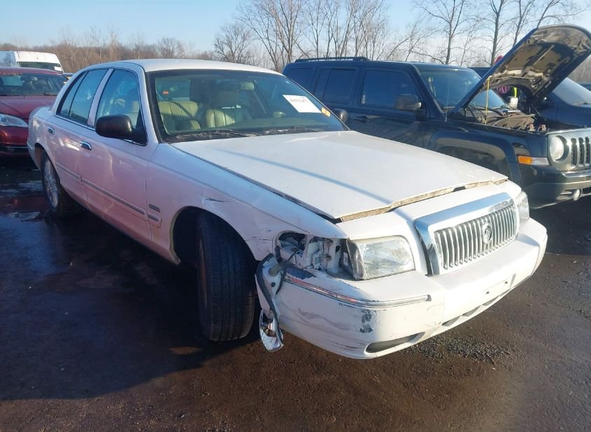2010 MERCURY GRAND MARQUIS LS (FLEET ONLY) photo