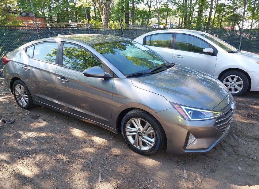 2019 Hyundai Elantra 2.0L photo