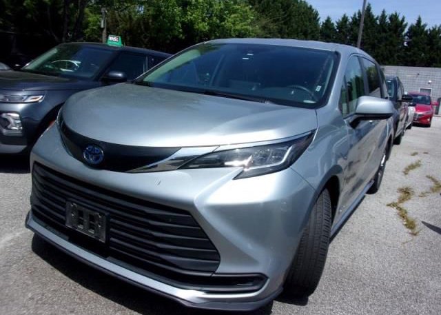 2021 TOYOTA SIENNA (VIN: 5TDKRKEC3MS017410)