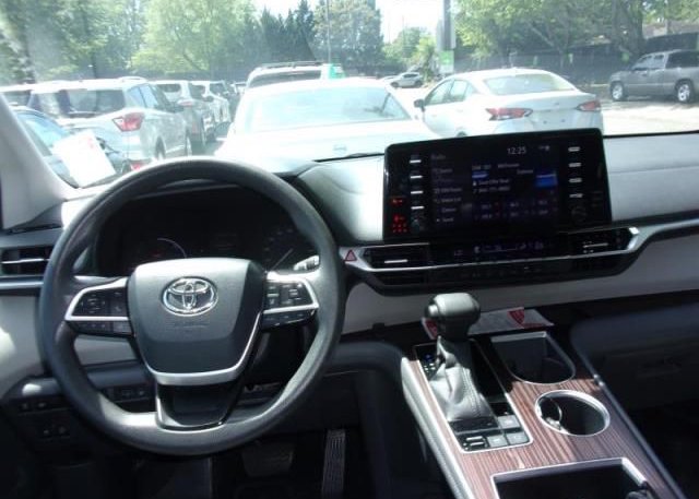 2021 TOYOTA SIENNA(VIN: 5TDKRKEC3MS017410