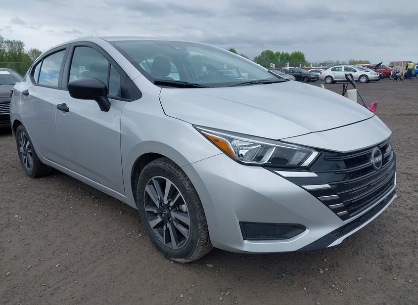 2024 Nissan Versa 1.6L photo