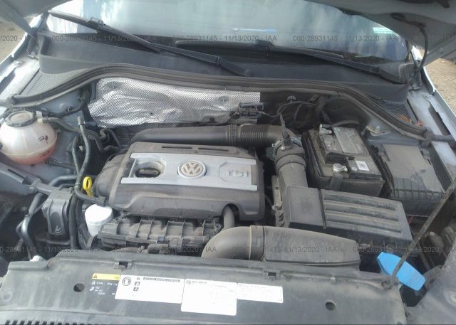 WVGAV7AX4HK046985 2017 VOLKSWAGEN TIGUAN