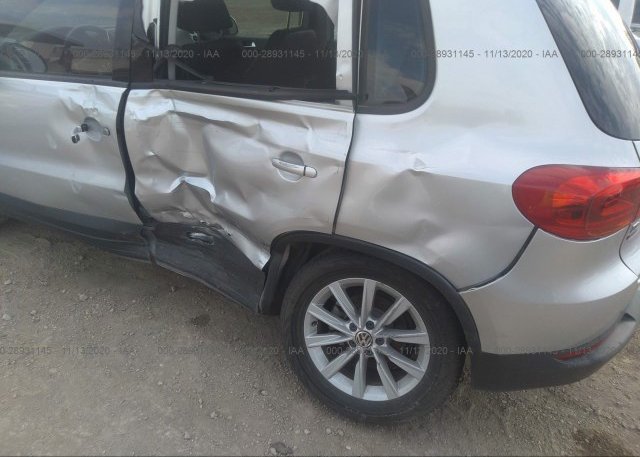 WVGAV7AX4HK046985 2017 VOLKSWAGEN TIGUAN