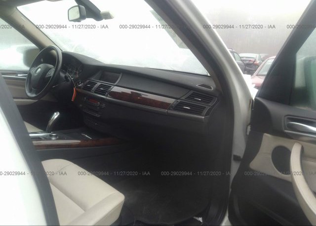 пригнать из сша 2012 BMW X5 5UXZW0C56CL669565