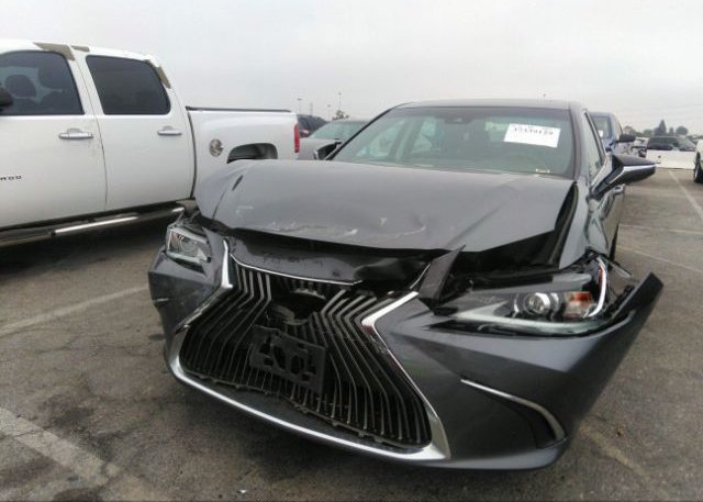2021 LEXUS ES(VIN: 58ADA1C16MU001861
