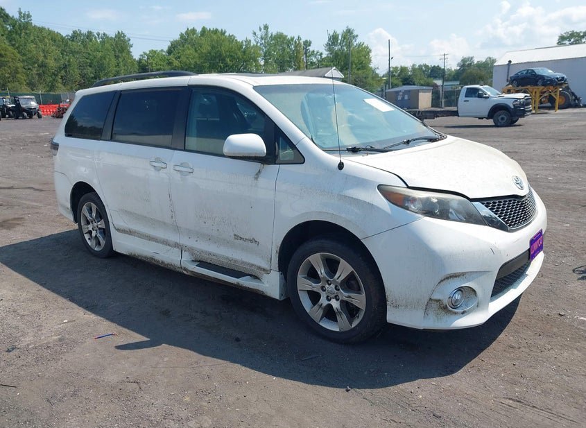2012 Toyota Sienna 3.5L photo