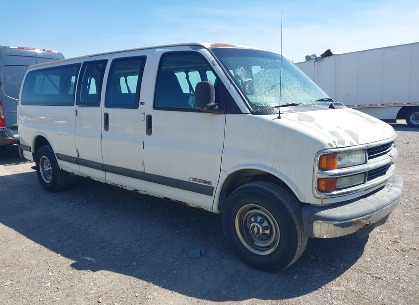 2002 Chevrolet Express 5.7L photo