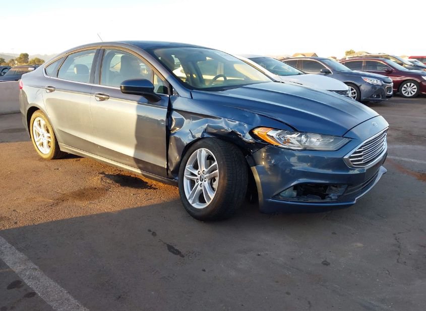 2018 FORD FUSION SE photo