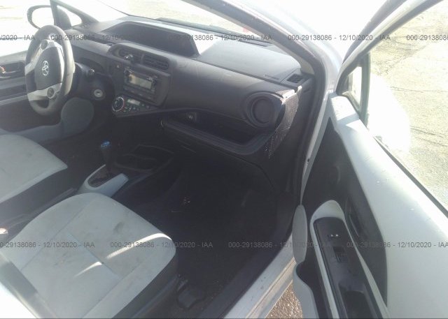 пригнать из сша 2014 TOYOTA PRIUS C JTDKDTB33E1575054