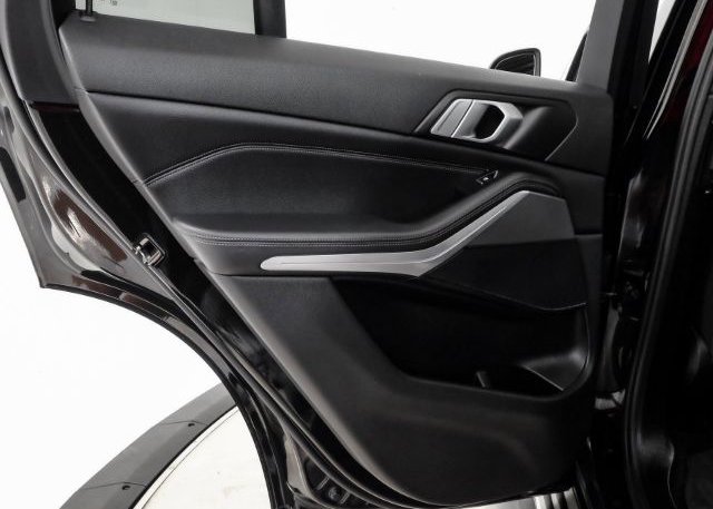 2019 BMW X5 VIN: 5UXCR6C52KLK88097