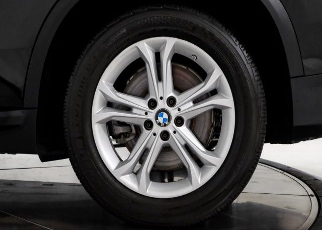 2019 BMW X5 VIN: 5UXCR6C52KLK88097
