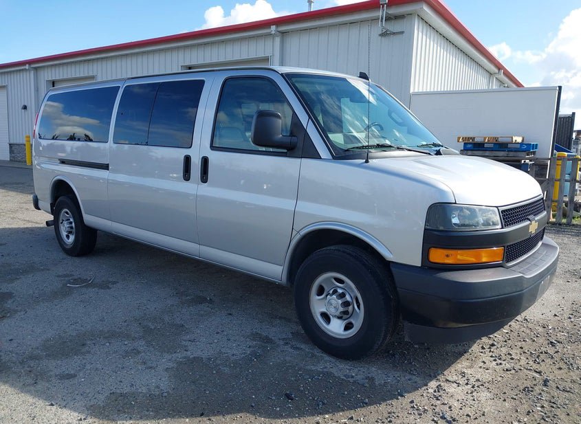 2018 CHEVROLET EXPRESS 3500 LS photo