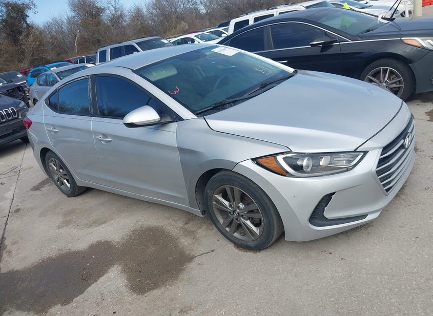 2017 HYUNDAI ELANTRA SE photo