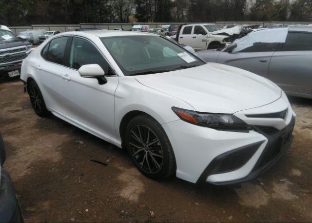 2022 TOYOTA CAMRY (VIN: 4T1G11AKXNU628421)