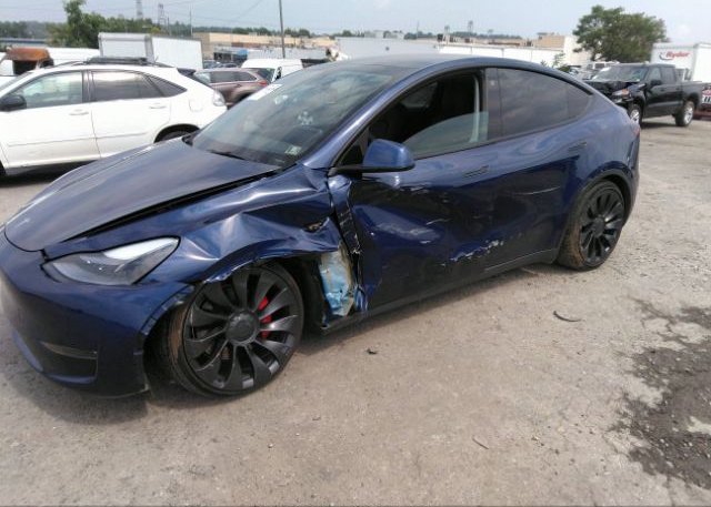 2022 TESLA MODEL Y(VIN: 7SAYGDEF0NF372243