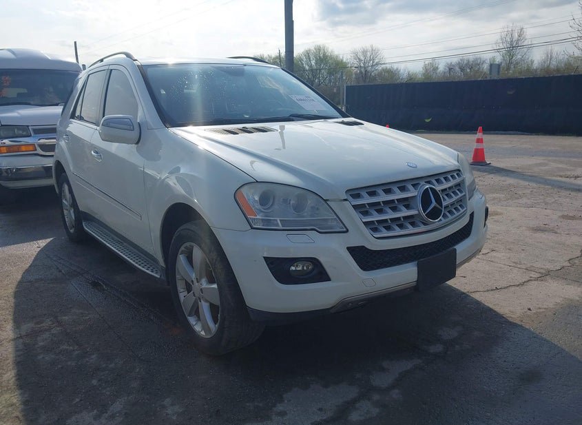 2010 MERCEDES-BENZ ML 350 4MATIC photo