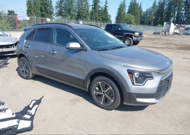 KNDCS3LF5P5044548 2023 KIA NIRO PLUG-IN HYBRID