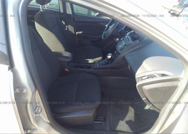 пригнать из сша 2015 FORD FOCUS 1FADP3F25FL215880