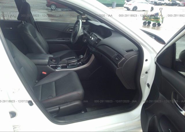 пригнать из сша 2017 HONDA ACCORD SEDAN 1HGCR2F13HA307331