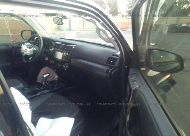 пригнать из сша 2018 TOYOTA 4RUNNER JTEBU5JR9J5532886