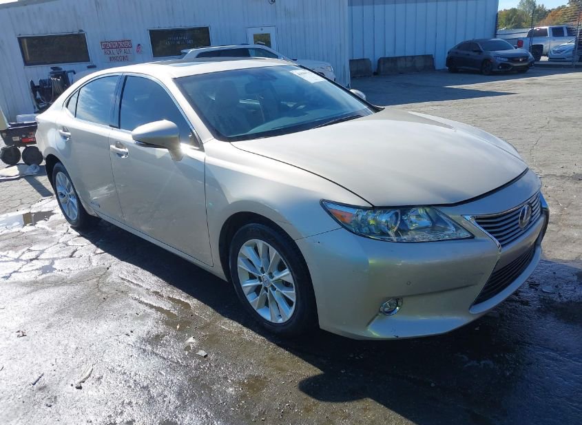 2015 LEXUS ES 300H photo