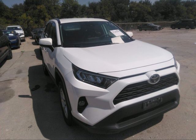 2021 TOYOTA RAV4 (VIN: 2T3W1RFV3MC126645)