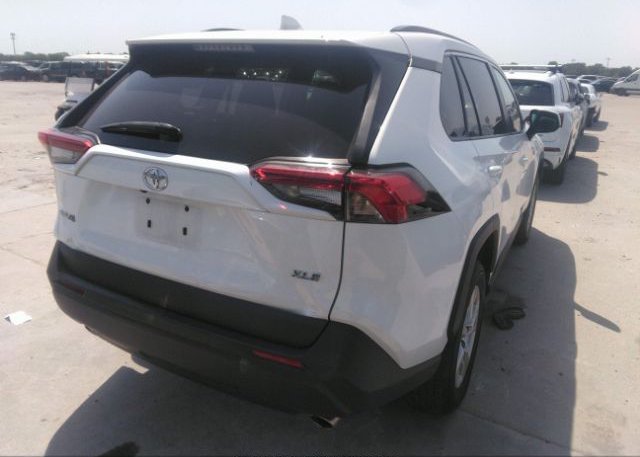 2021 TOYOTA RAV4(VIN: 2T3W1RFV3MC126645