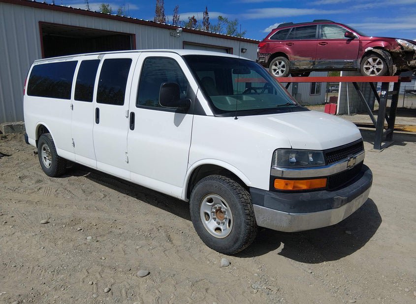 2009 Chevrolet Express 3500 6.0L photo