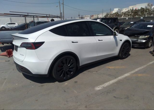 2022 TESLA MODEL Y(VIN: 7SAYGDEF2NF466737