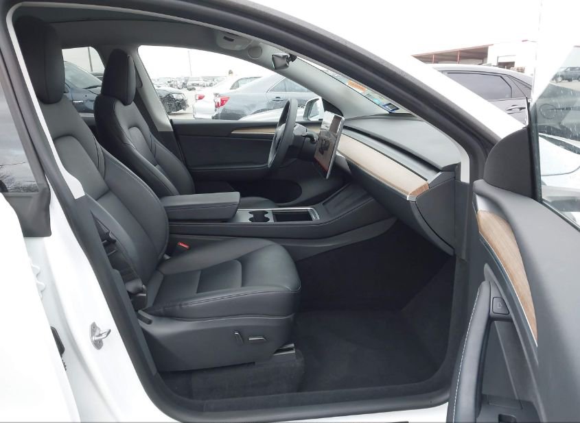 2023 TESLA MODEL Y AWD/LONG RANGE DUAL MOTOR ALL-W(VIN: 7SAYGDEE2PA101238