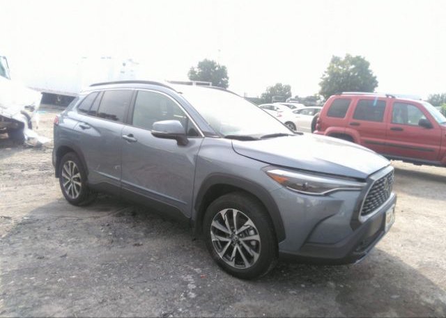 2022 TOYOTA COROLLA CROSS (VIN: 7MUDAABG6NV026868)