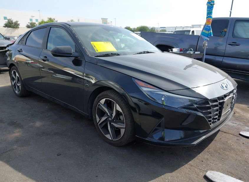 2023 HYUNDAI ELANTRA SEL photo