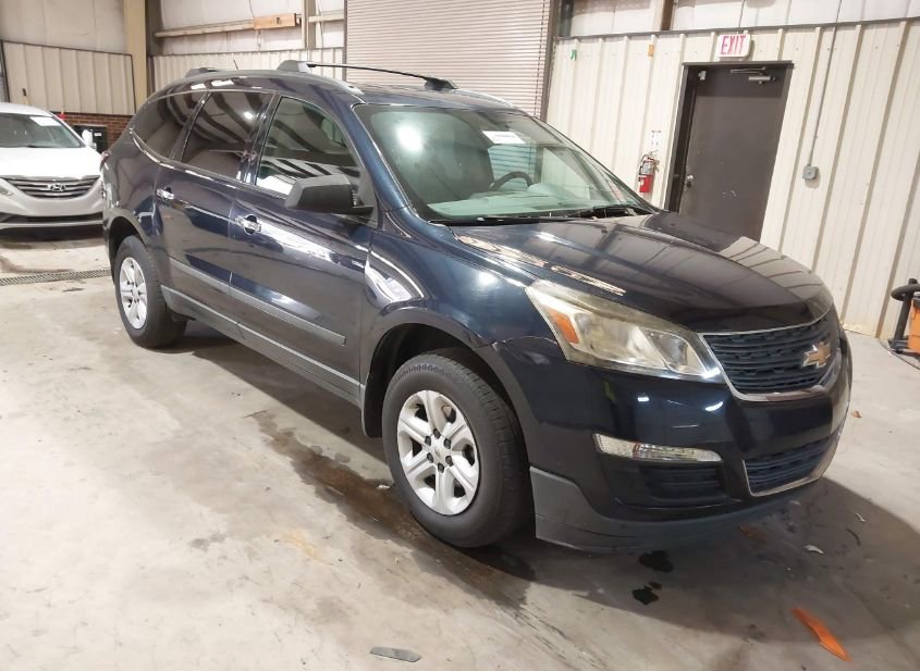 2017 CHEVROLET TRAVERSE LS photo