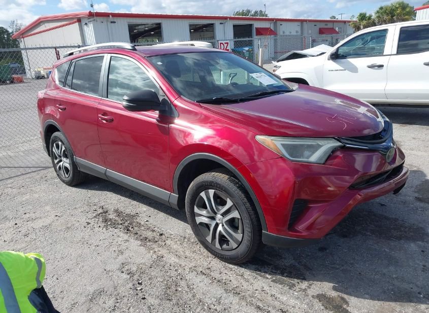 2018 TOYOTA RAV4 LE photo