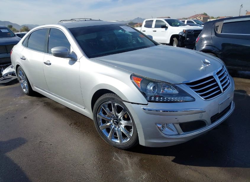 2013 HYUNDAI EQUUS SIGNATURE photo