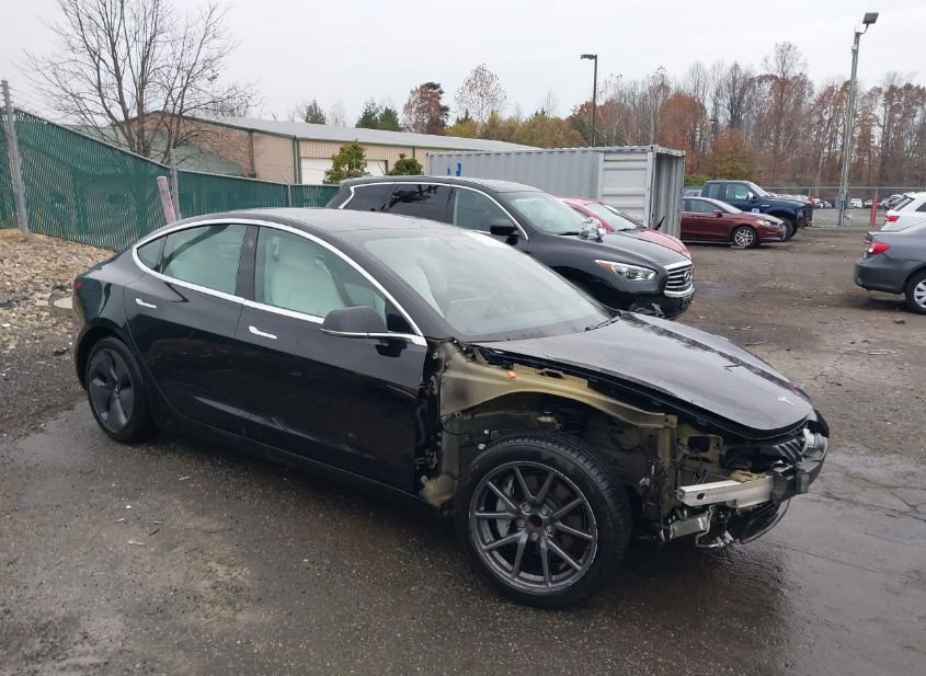2019 TESLA MODEL 3 LONG RANGE/MID RANGE/STANDARD RANGE/STANDARD RANGE PLUS photo