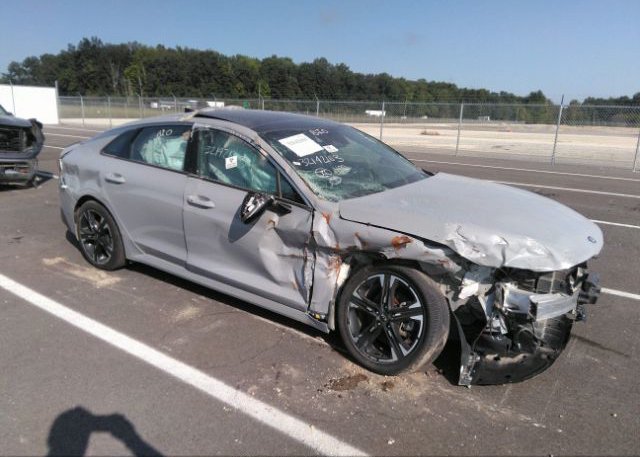 2021 KIA K5 (VIN: 5XXG64J29MG076888)