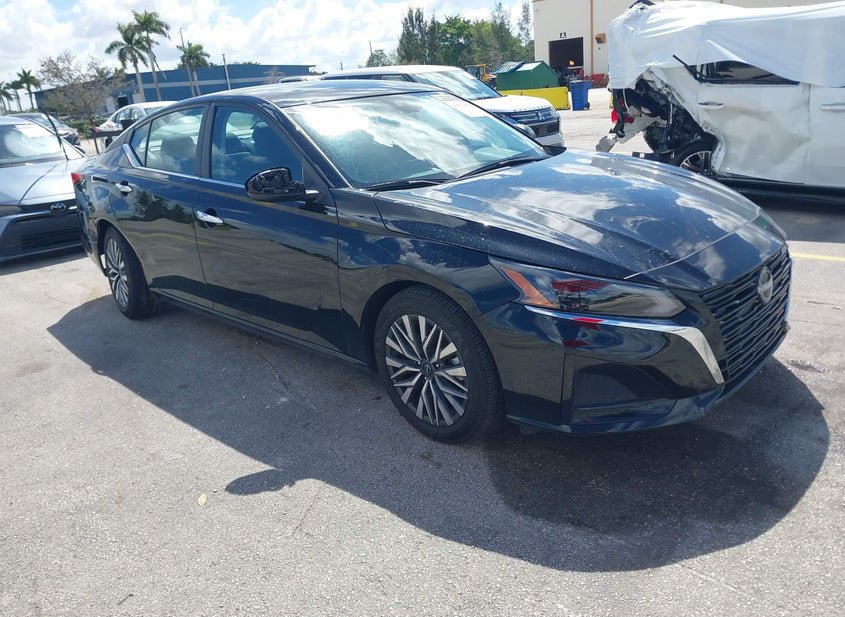 2025 NISSAN ALTIMA SV FWD photo