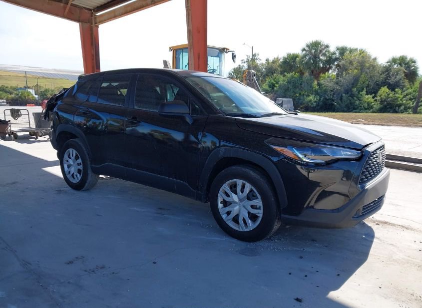 2025 TOYOTA COROLLA CROSS L photo