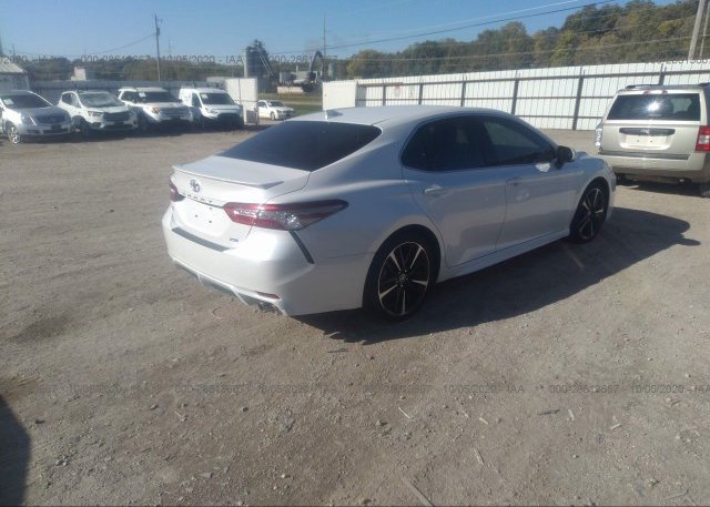 цена в сша 2019 TOYOTA CAMRY 4T1B61HKXKU794919