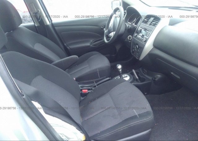пригнать из сша 2017 NISSAN VERSA SEDAN 3N1CN7AP1HK465610